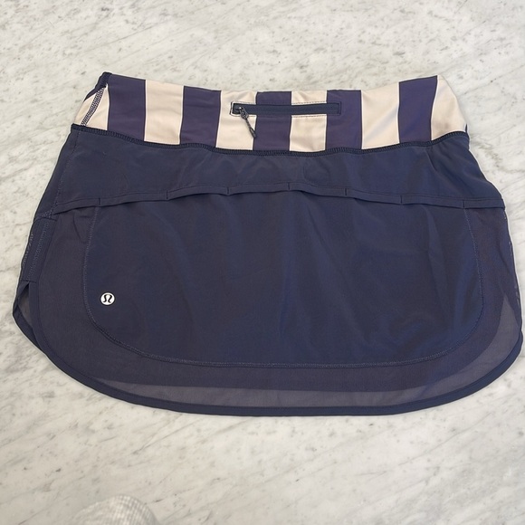 Lululemon!  Skirt with built in shorts! - Picture 3 of 7